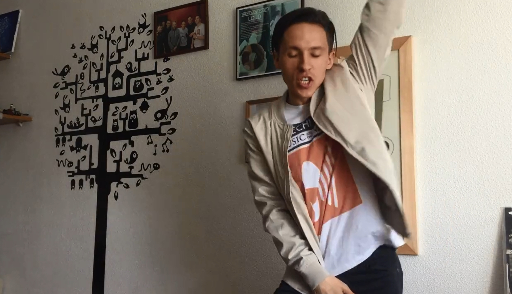 Белорусы танцуют, как Дейв: лучшая пятерка клипов в стиле Depeche Mode